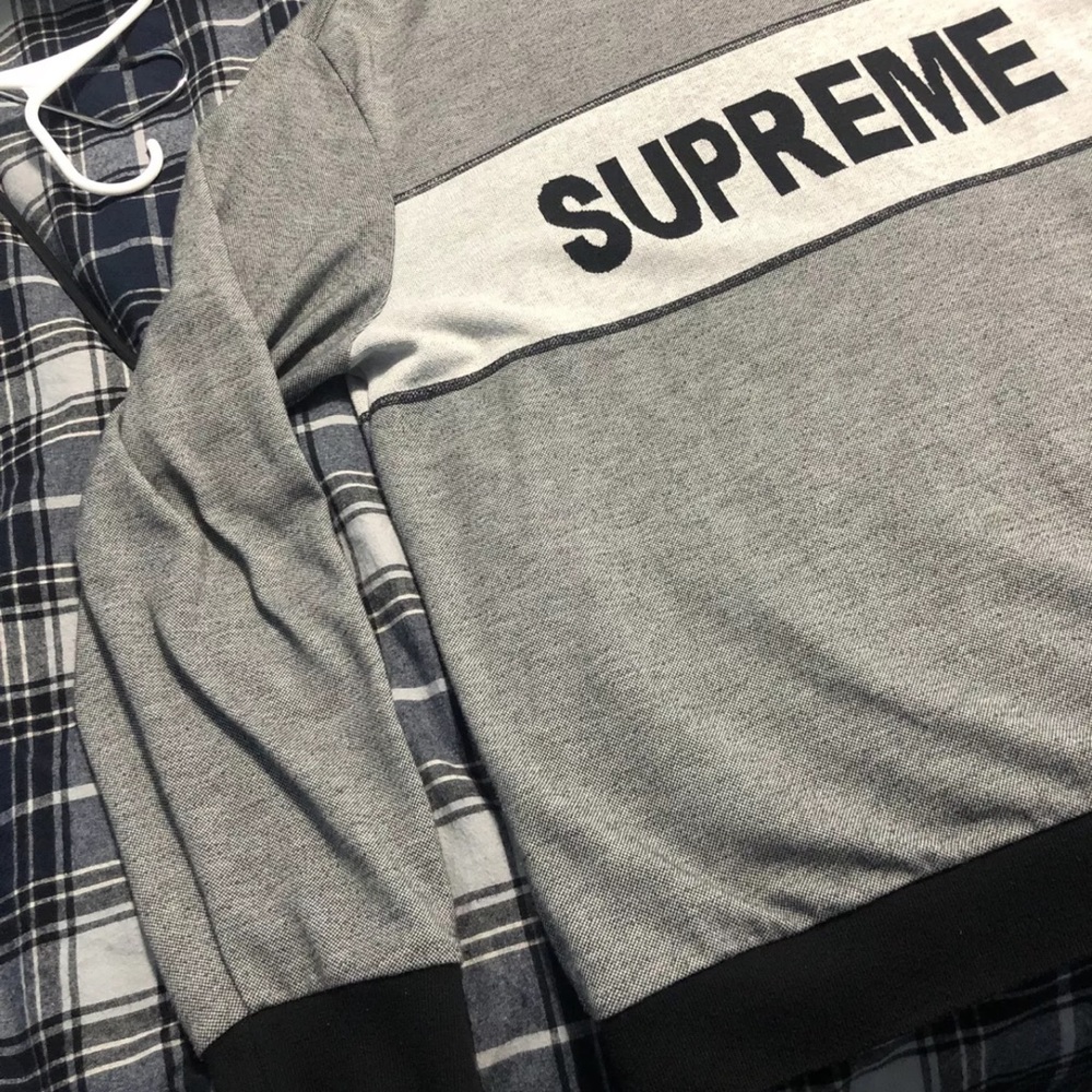 Supreme - Picture 7 of 8